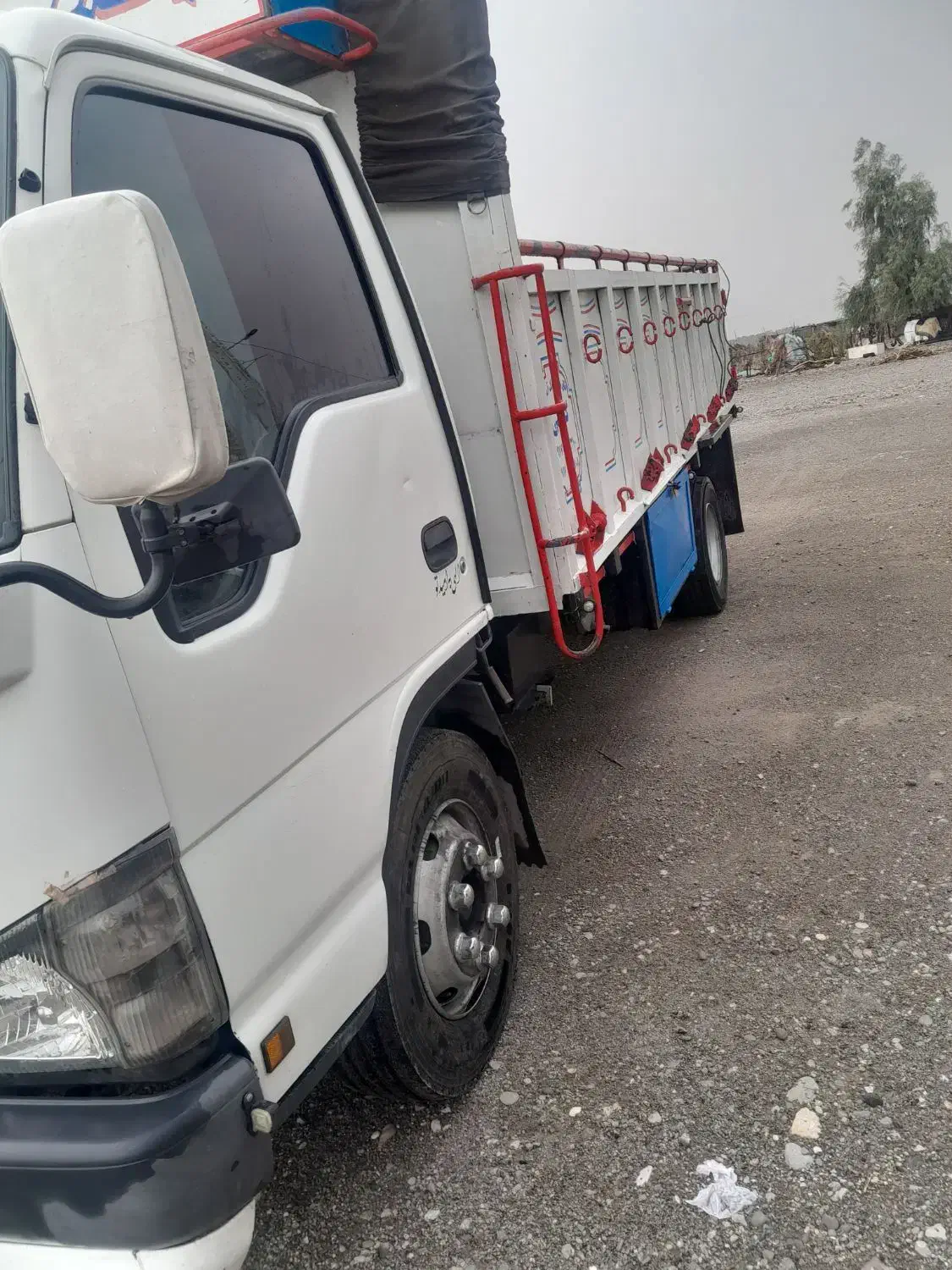 ایسوزو مدل ۹۲ ۸تن سالم|خودرو سنگین|کرمان, |دیوار