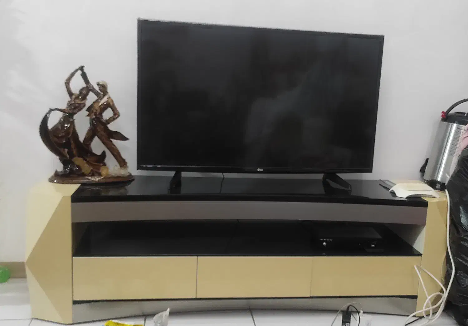 فروش پرده با کتیبه و میز تلویزیون|پرده، رانر، رومیزی|تبریز, |دیوار