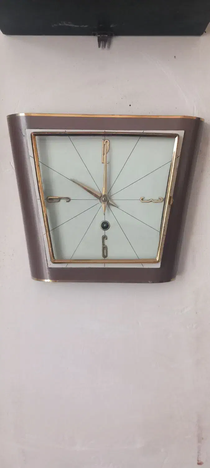 ساعتهای دیواری ورومیزی انتیک کلکسیونی، نهاوند|کلکسیون اشیاء عتیقه|نهاوند, |دیوار