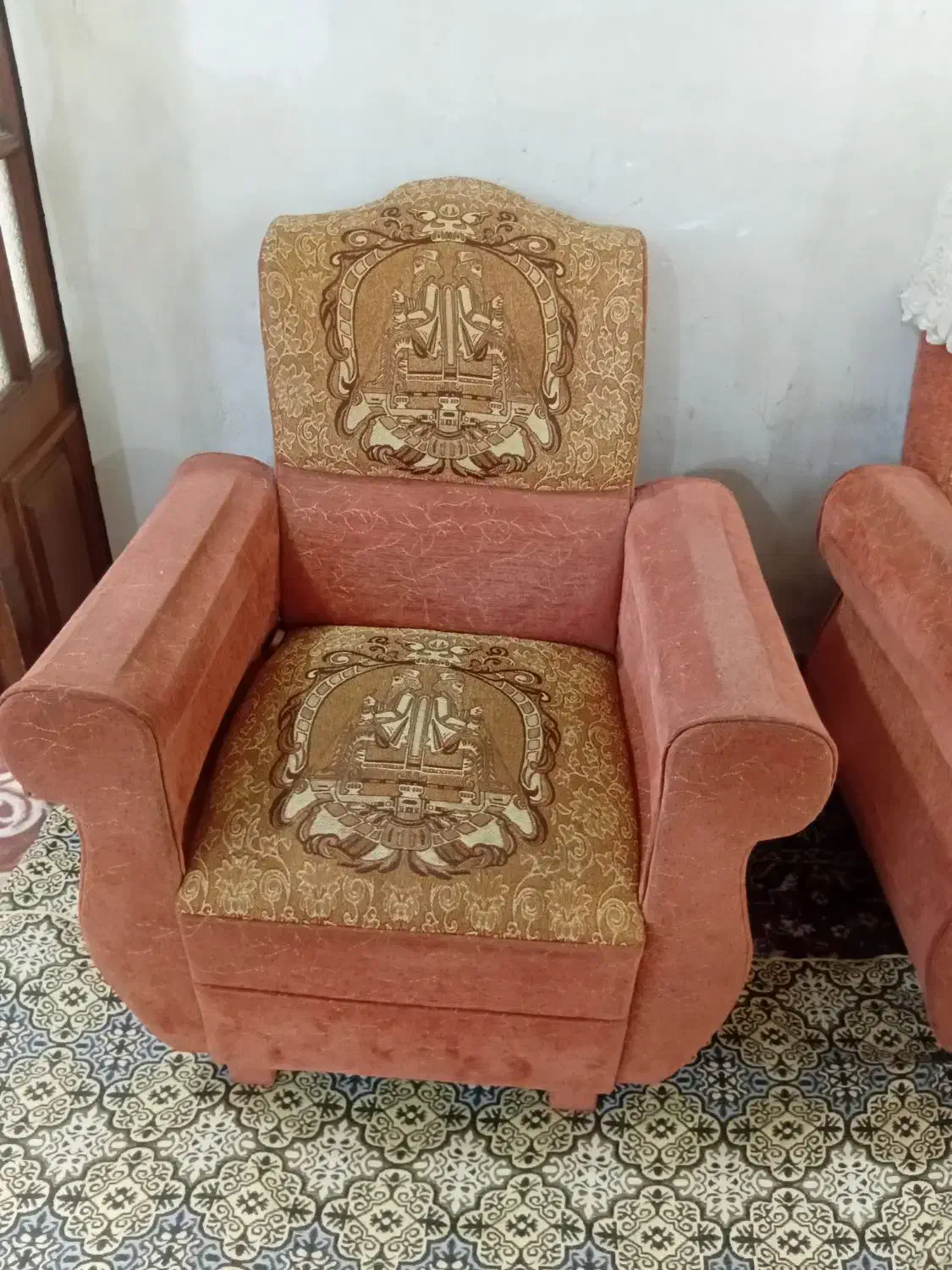 مبل|مبلمان خانگی و میز عسلی|فومن, |دیوار