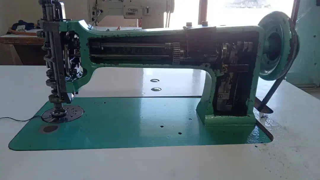 چرخ سیاه سفید تمیز|چرخ خیاطی و ریسندگی|سرباز, |دیوار