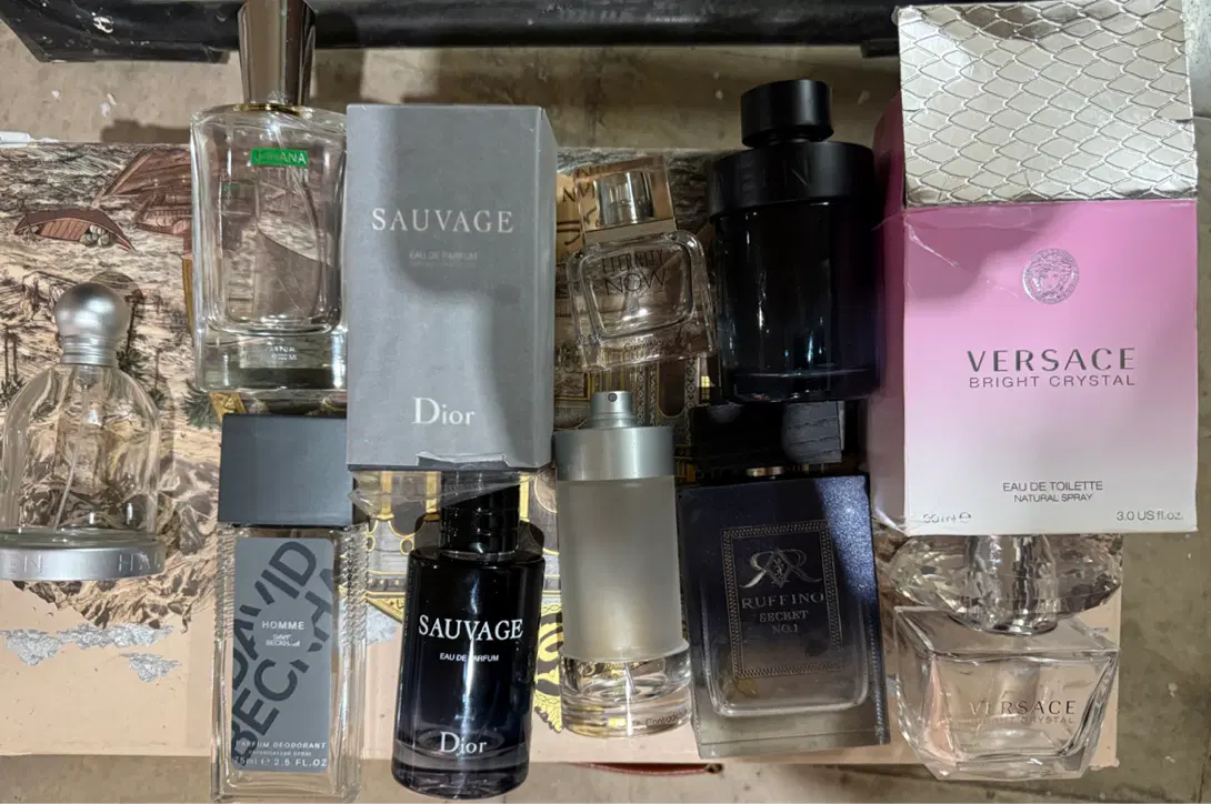 فروش مجموعه شیشه خالی عطرهای برند + جعبه|آرایشی، بهداشتی، درمانی|تهران, دانشگاه شریف|دیوار