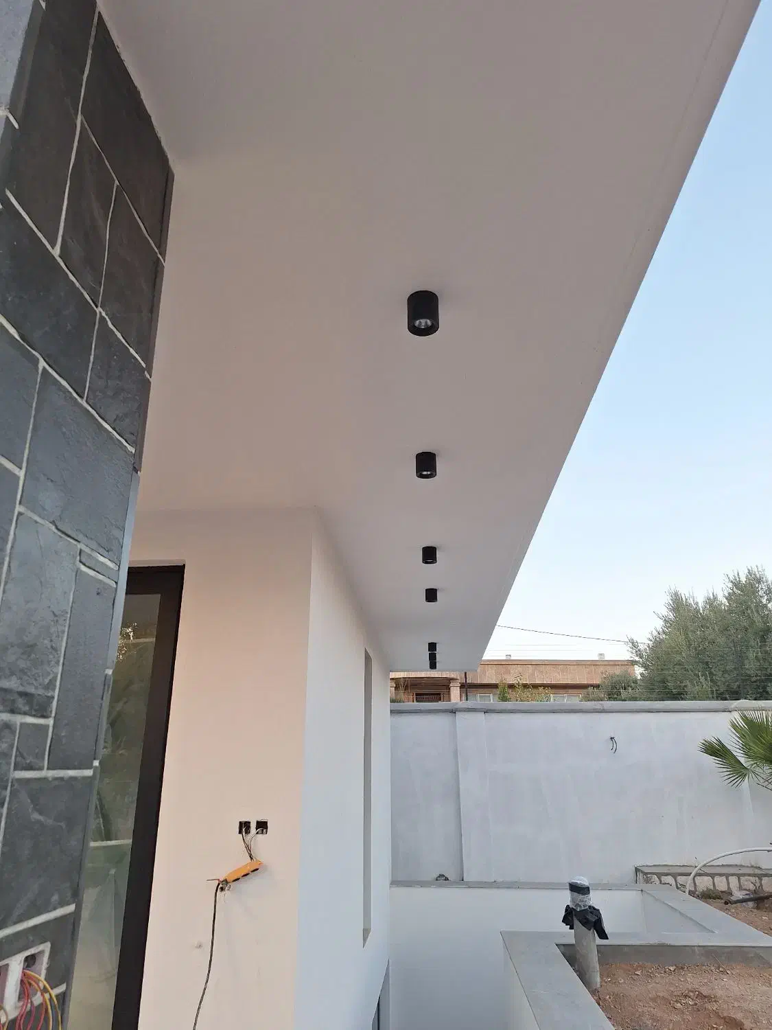 برقکاری و نور پردازی در تمام نقاط شهر|خدمات پیشه و مهارت|شیراز, زرهی|دیوار