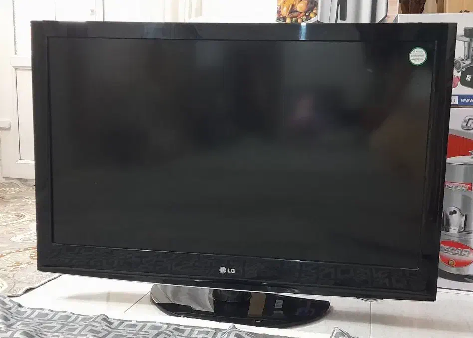 تلوزیون ۴۲ اینچ LG|تلویزیون و پروژکتور|قزوین, |دیوار