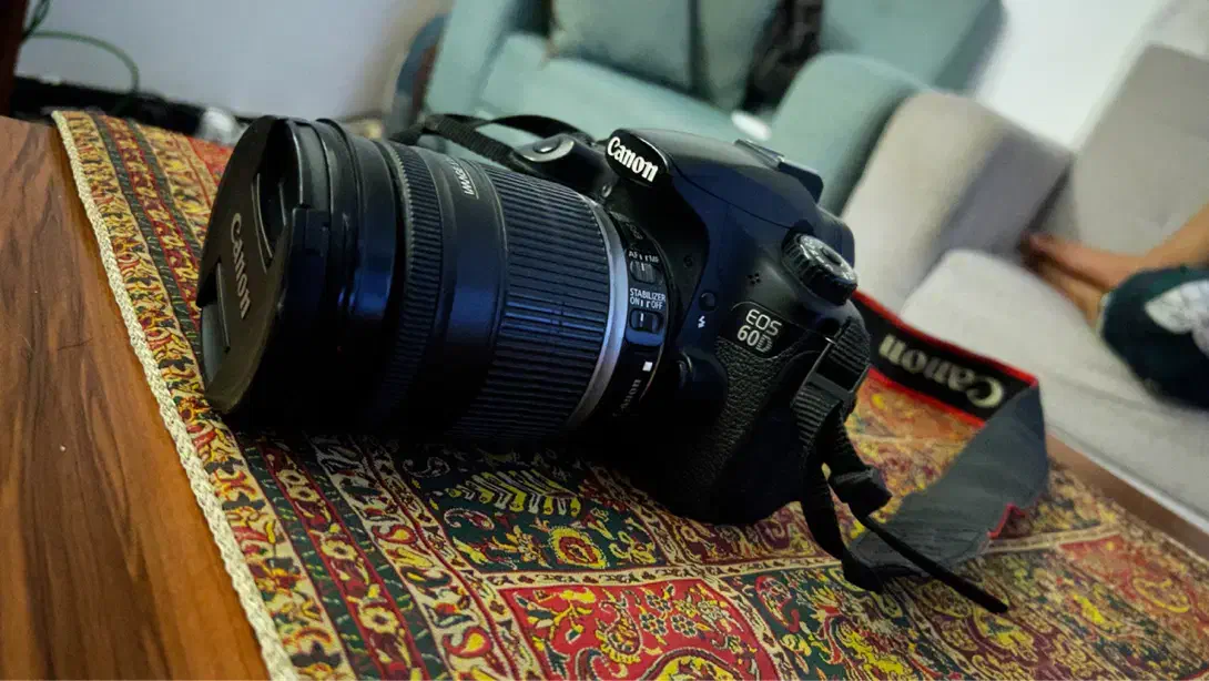دوربین canon 60 d همراه لنز|دوربین عکاسی و فیلم‌برداری|قشم, |دیوار
