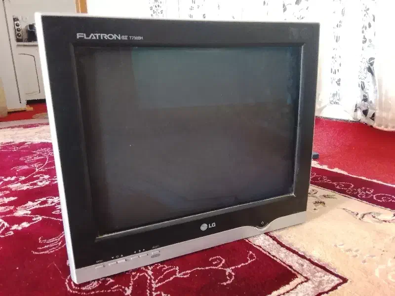 مانیتور|رایانه رومیزی|قائن, |دیوار