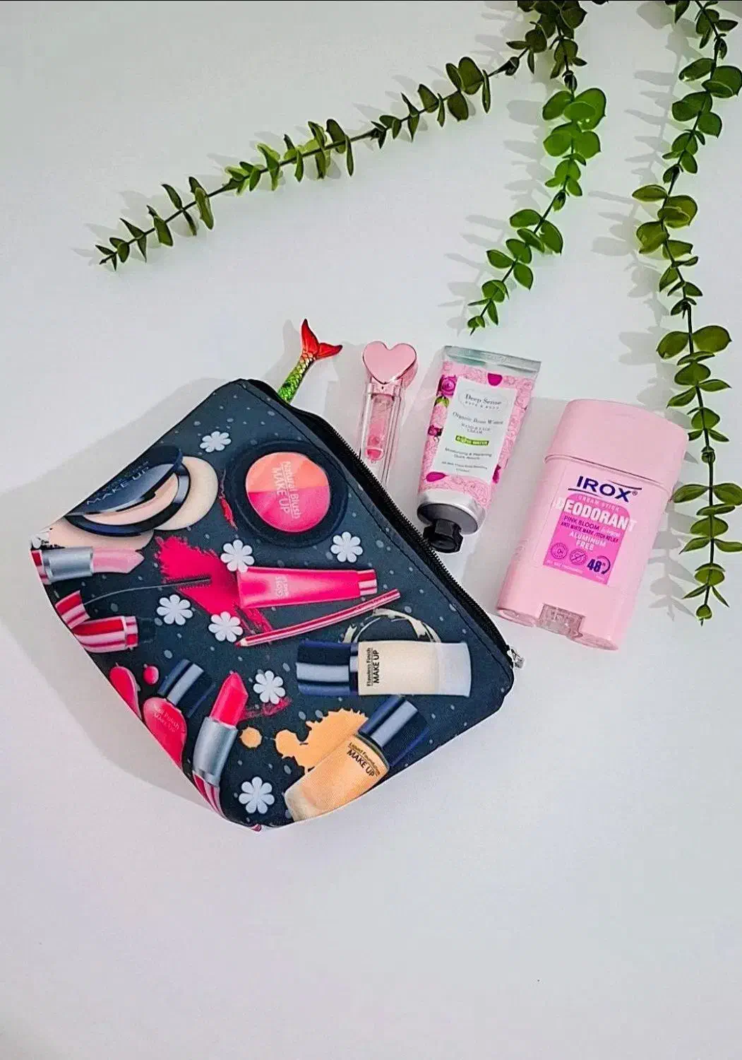 کوله|کیف، کفش، کمربند|سیاهکل, |دیوار