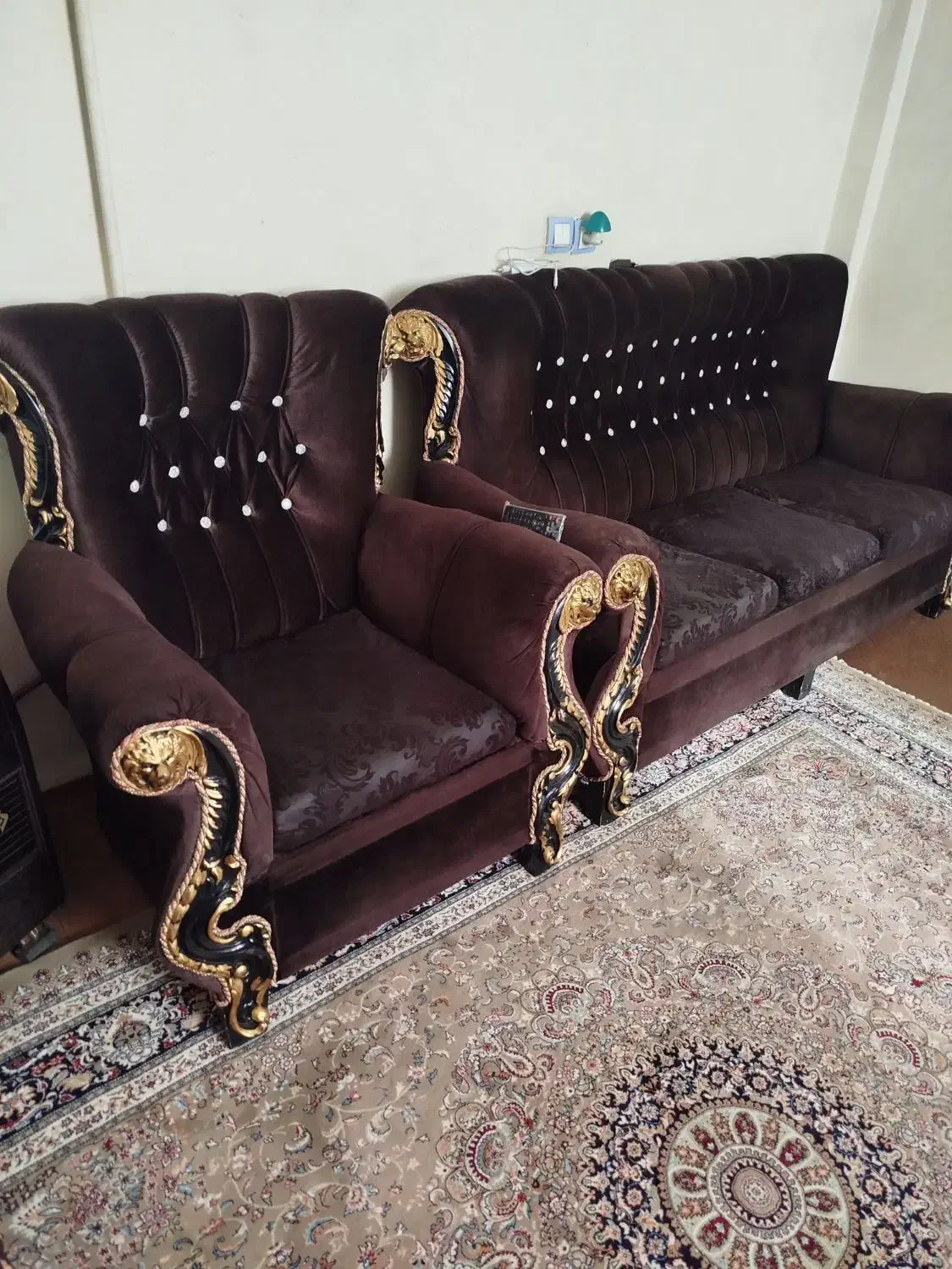 مبل هفت نفره|مبلمان خانگی و میز عسلی|اقبالیه, |دیوار