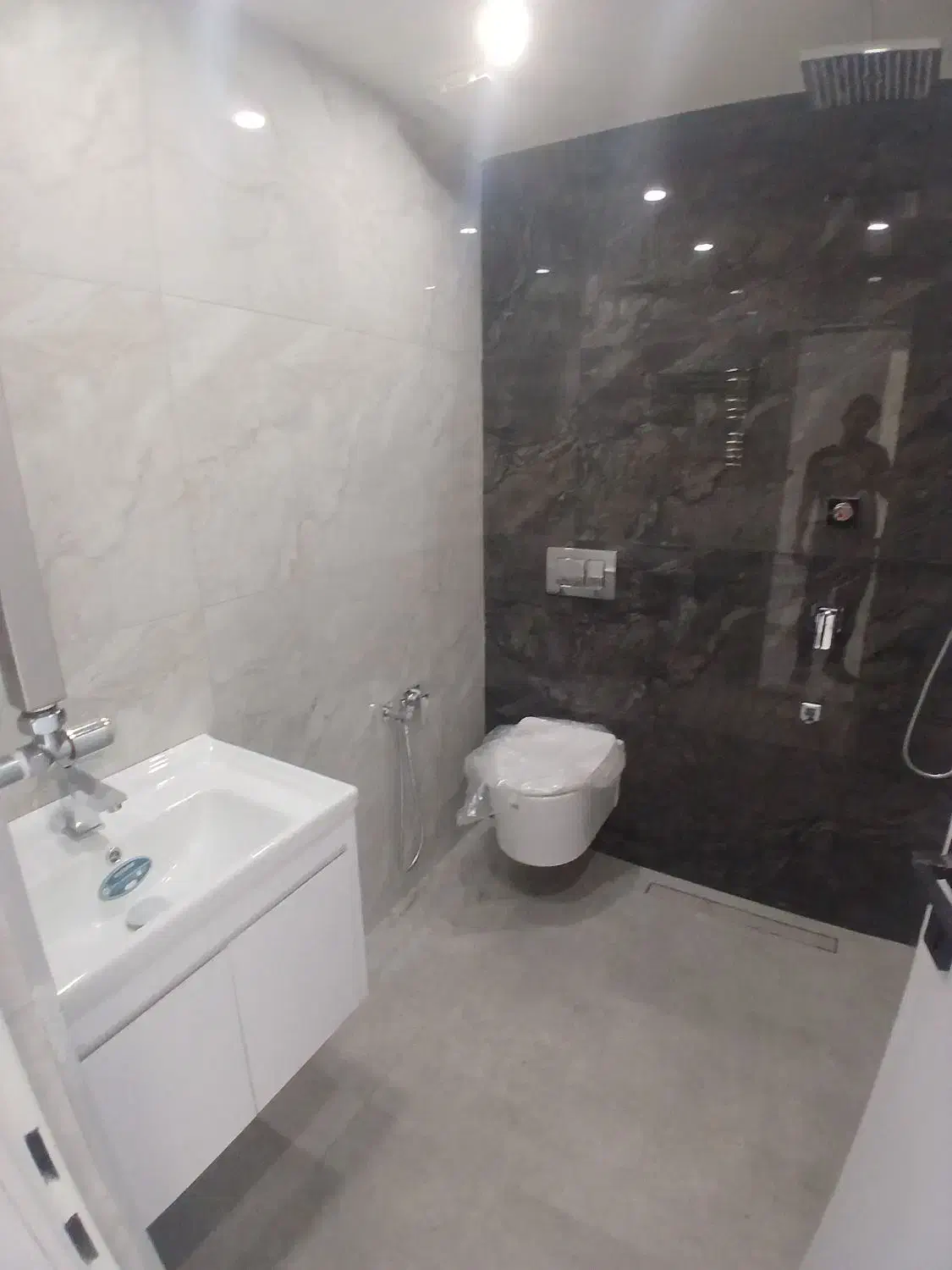 سهروردی شمالی ۱۲۵ متر ۳ خوابه نوساز تکواحدی