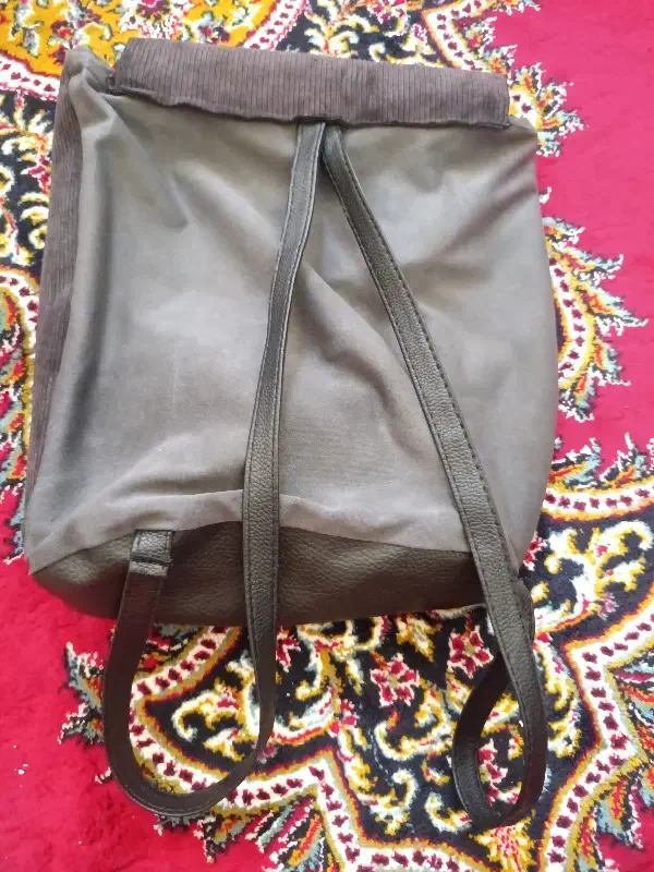 کوله پشتی ساده|کیف، کفش، کمربند|اسلامآباد غرب, |دیوار