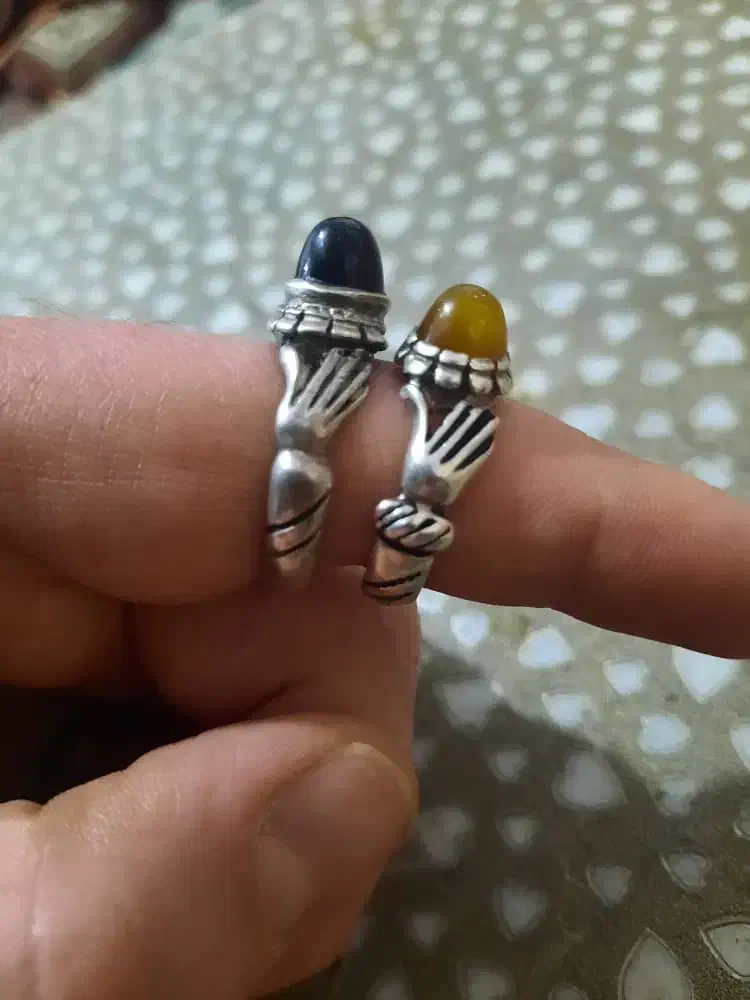 انگشتر دست دلبر قدیمی|کلکسیون اشیاء عتیقه|اصفهان, حصه جنوبی|دیوار