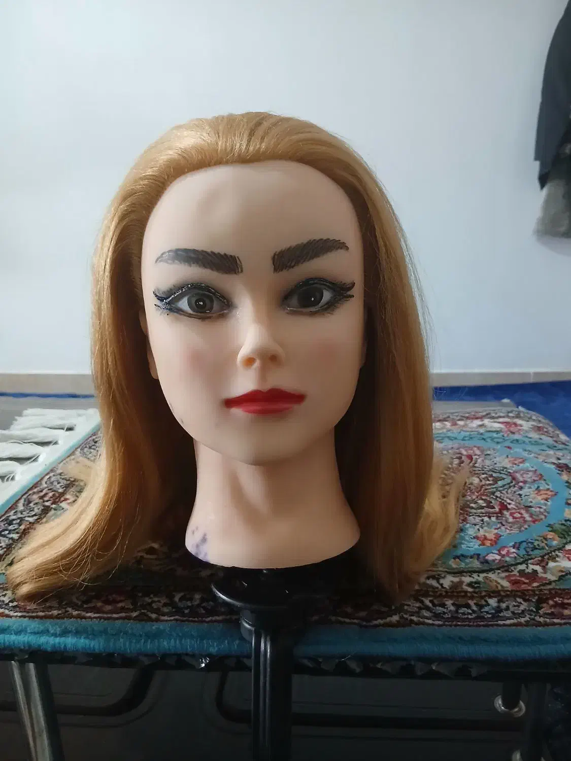 مانکن مو مخصوص شنیون + کلا گیس|آرایشگاه و سالنهای زیبایی|میاندوآب, |دیوار