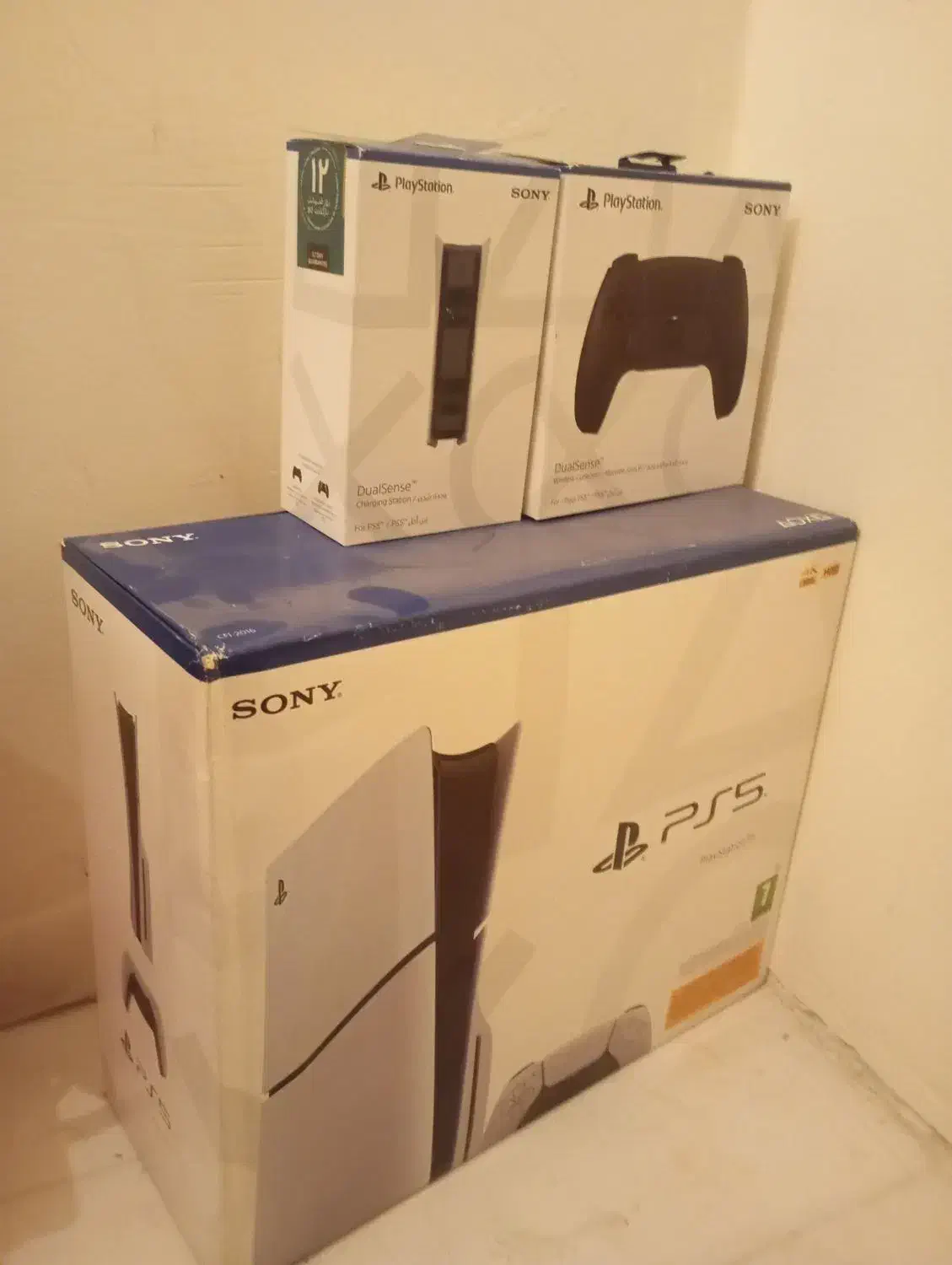 ps5 در حد آکبند اسلیم یک ترا دو دسته و پایه شارژر|کنسول، بازی ویدئویی و آنلاین|پردیس, فاز ۱۱|دیوار