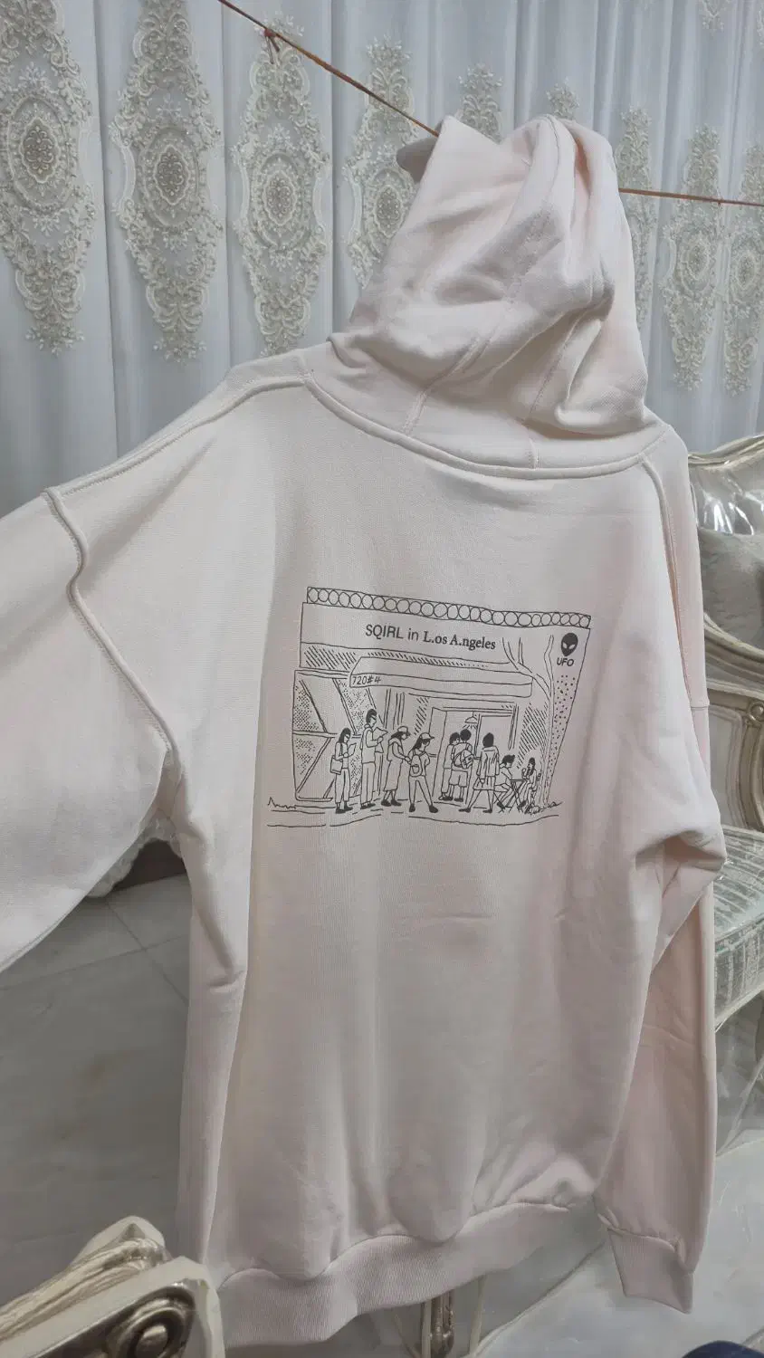 هودی سفید کرمی گرم بالا قیمت واقعا پایین|لباس|قم, بنیاد|دیوار