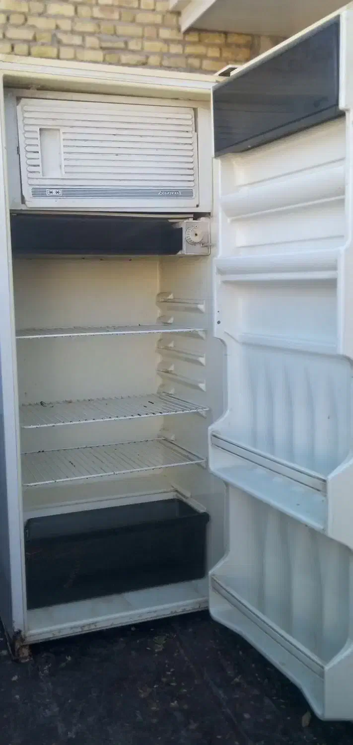 یخچال آزمایش ده فوت|یخچال و فریزر|داراب, |دیوار