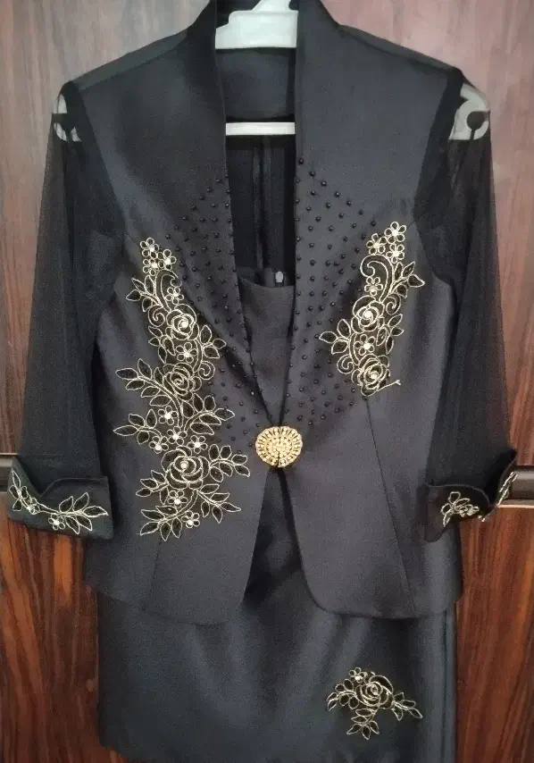 کت دامن مجلسی|لباس|سلطانیه, |دیوار