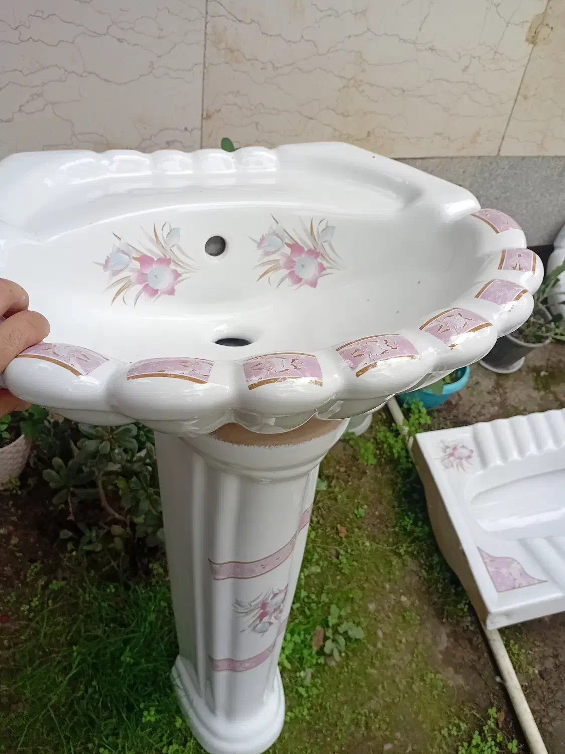 روشویی|لوازم سرویس بهداشتی|فومن, |دیوار