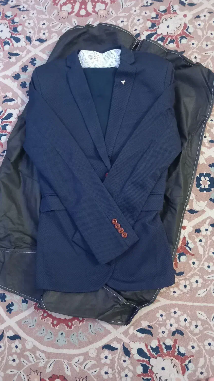 کت شلوار مردانه|لباس|رشت, معلم|دیوار