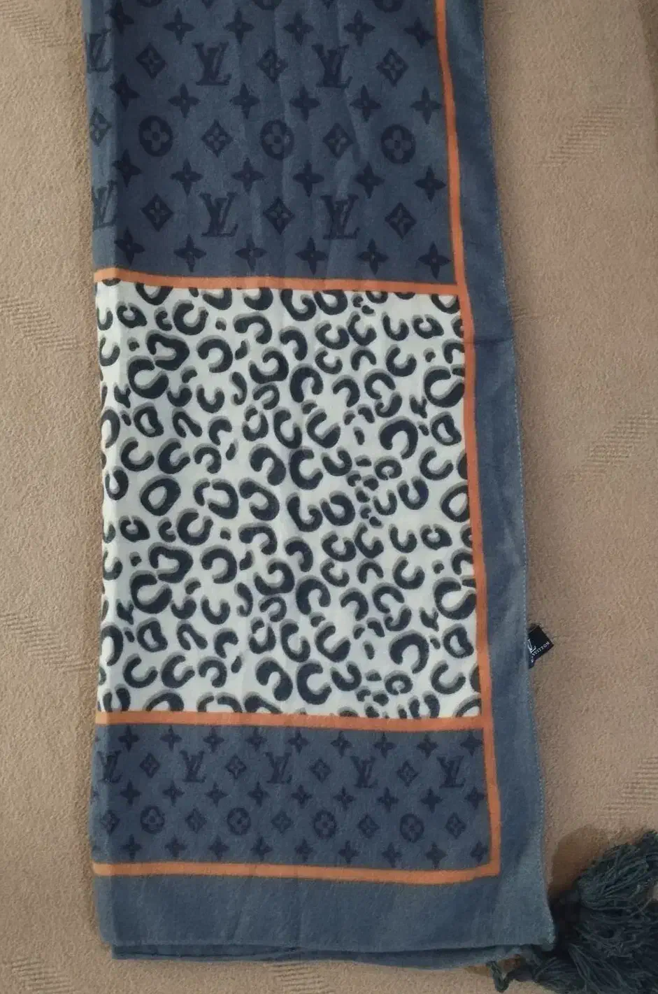 شا ل موهر پاییزه|لباس|میانه, |دیوار