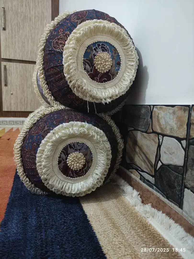 بالشت مهلی|رختخواب، بالش، پتو|دهدشت, |دیوار