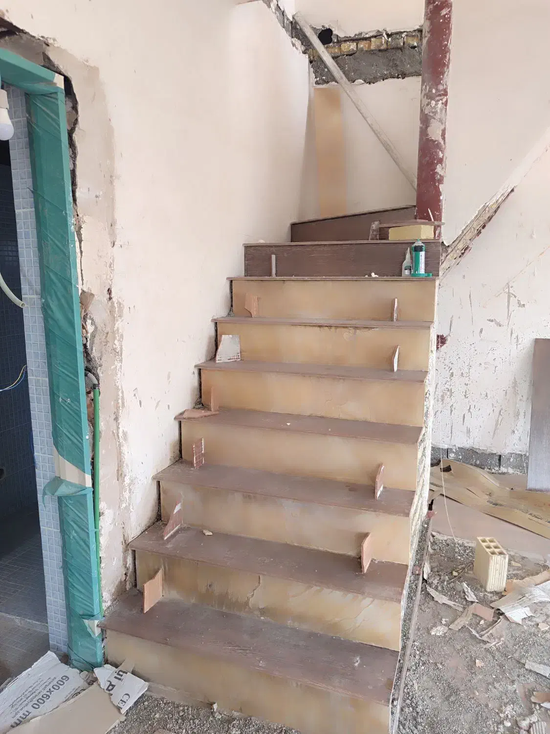 گجکاری. کاشی کاری|خدمات پیشه و مهارت|زنجان, |دیوار