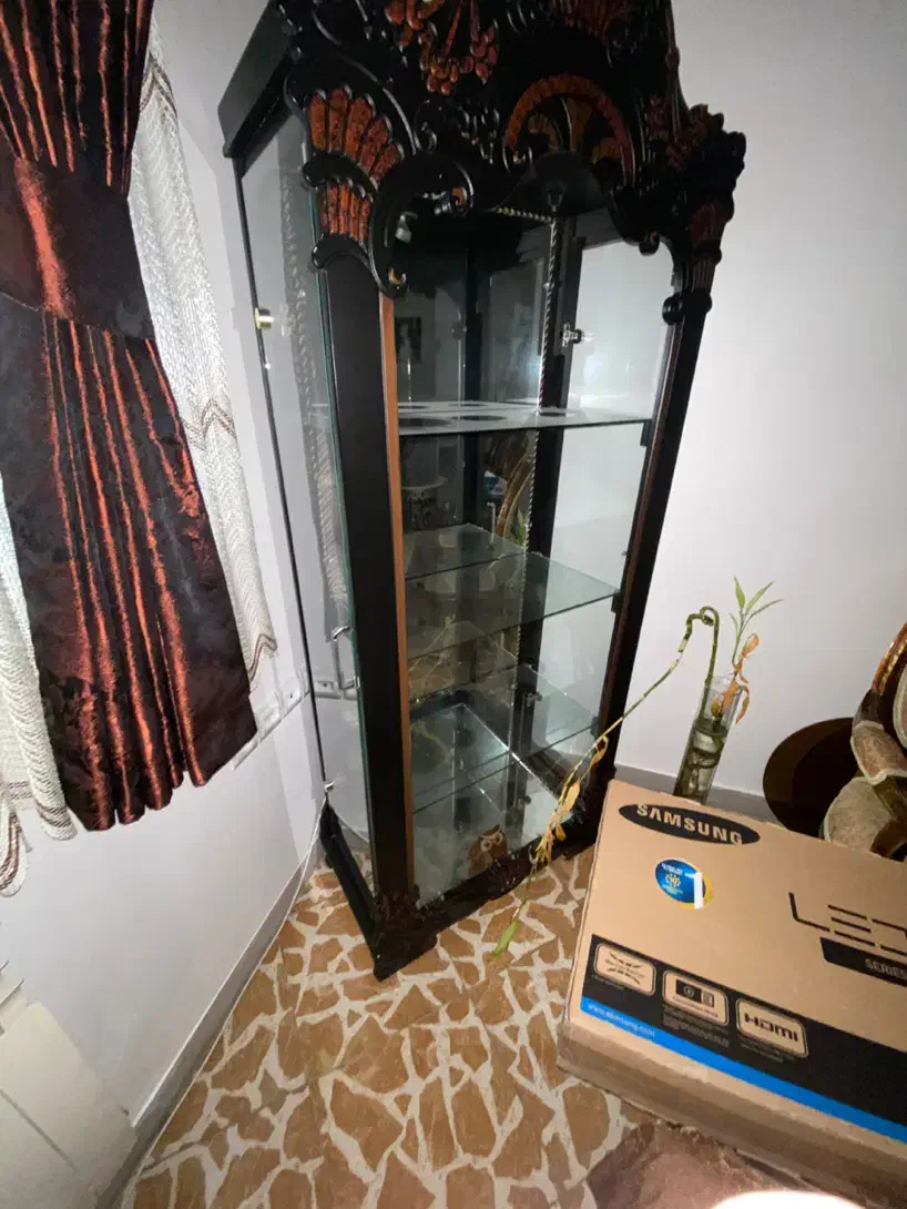 کمد و ویترین و یه جا کفشی سالم سالم|جاکفشی، کمد، دراور|رودسر, |دیوار