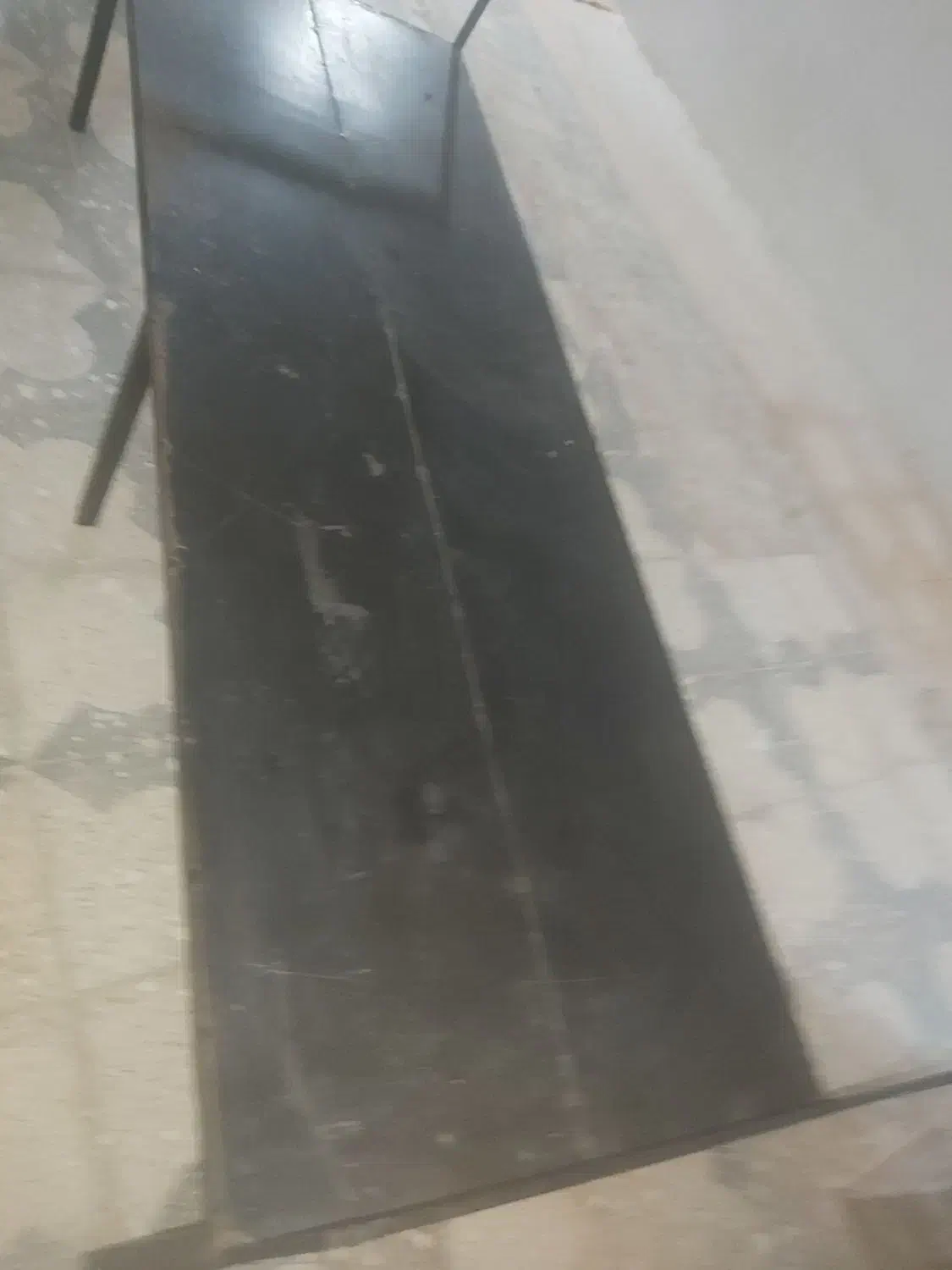 تخت آهنی|تخت و صندلی بچه|مرودشت, دولت آباد|دیوار