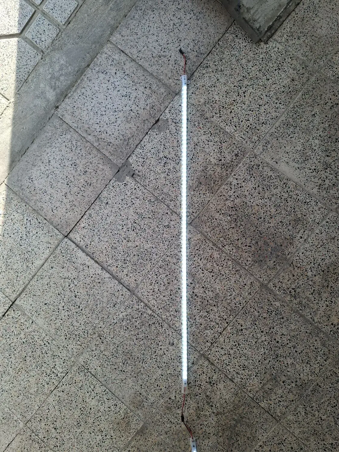 لامپ LED|لامپ و چراغ|اصفهان, جنیران (لادان)|دیوار