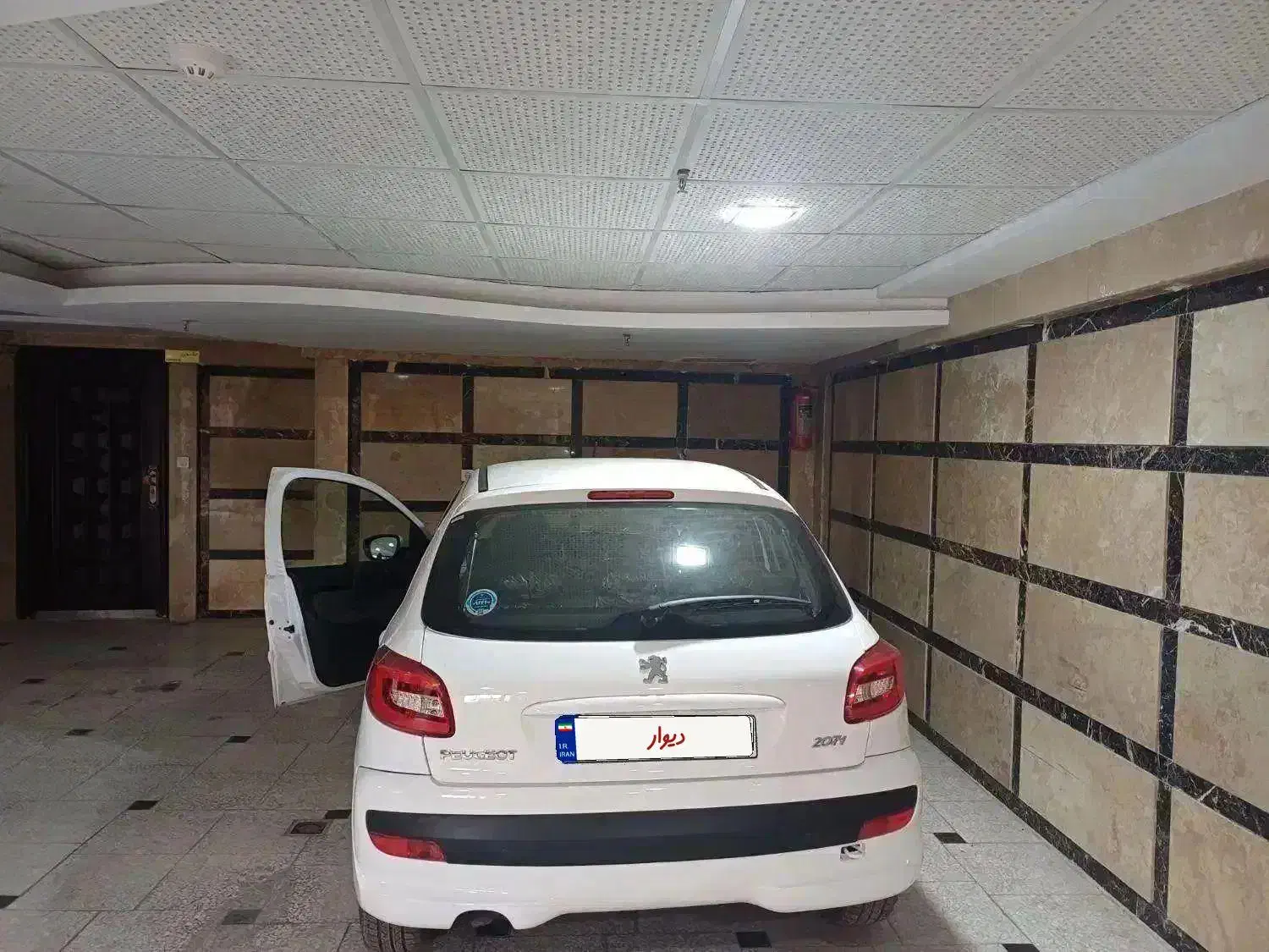 پژو ۲۰۷ مدل ۱۴۰۴ سقف فلز|خودرو سواری و وانت|همدان, |دیوار