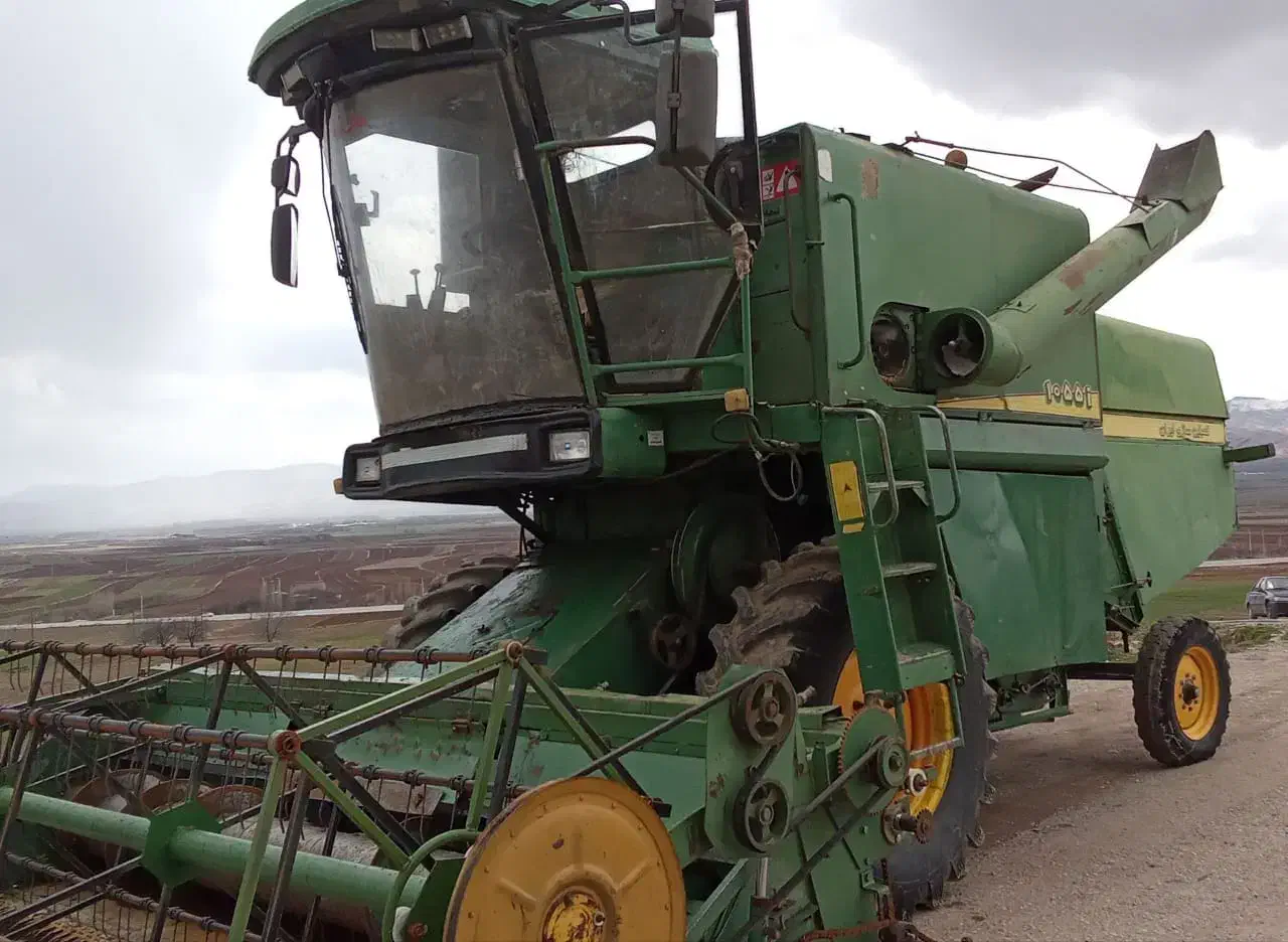 کمباین.  مدل ۸۵ موتور مشکی تازه تعمیر|خودرو سنگین|خرم‌آباد, |دیوار