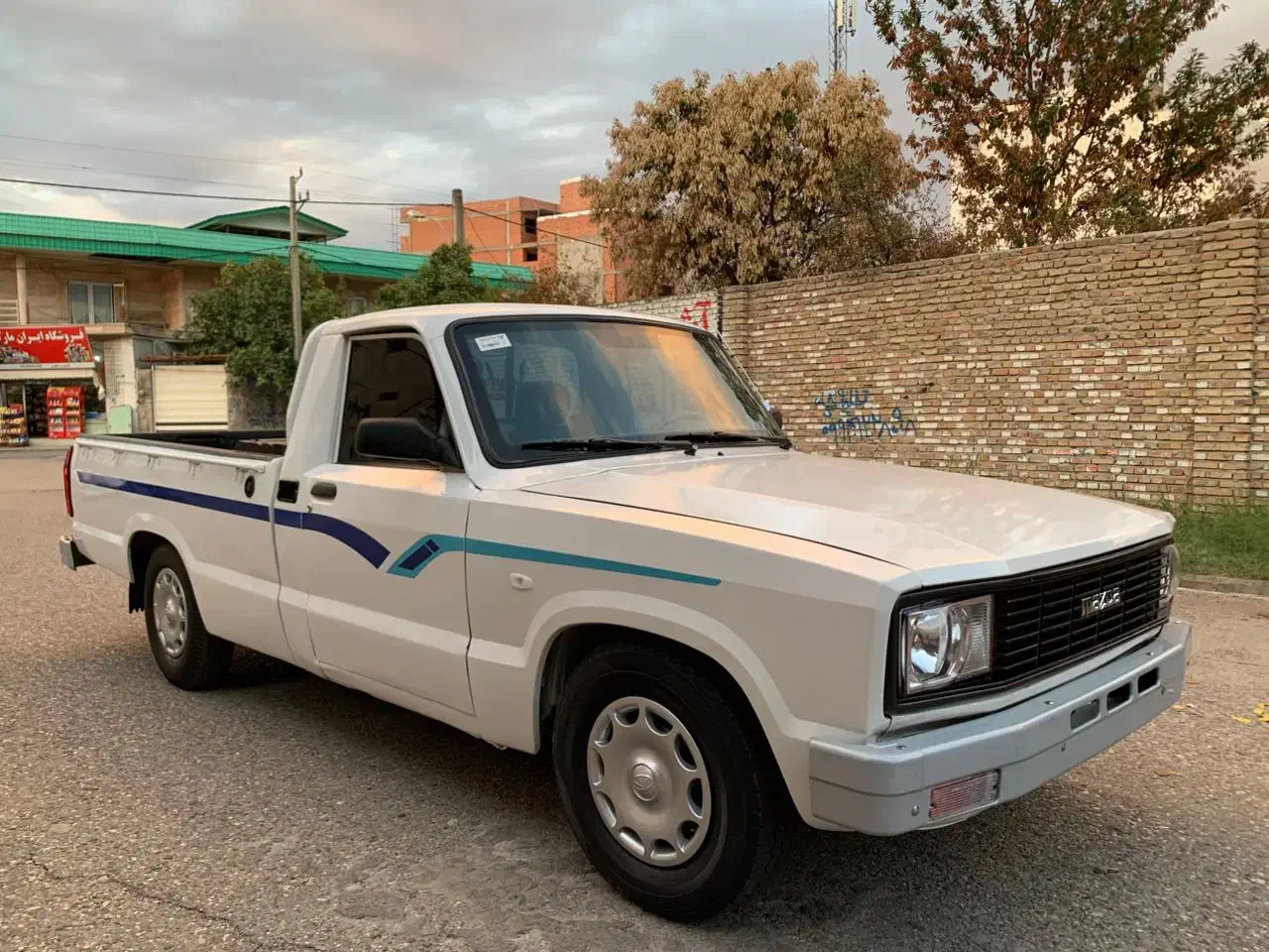 وانت مزدا ۲۰۰۰ مدل ۹۵ دوگانه سوز|خودرو سواری و وانت|آزادشهر, |دیوار