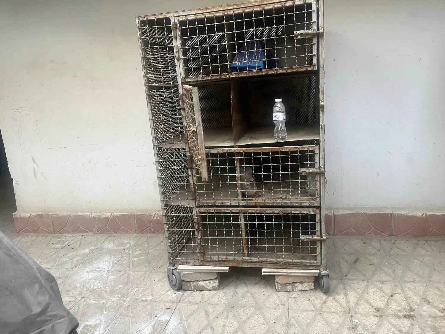 جفت کن آهنی درجه یک|لوازم جانبی حیوانات|تهران, فلسطین (میدان انقلاب)|دیوار