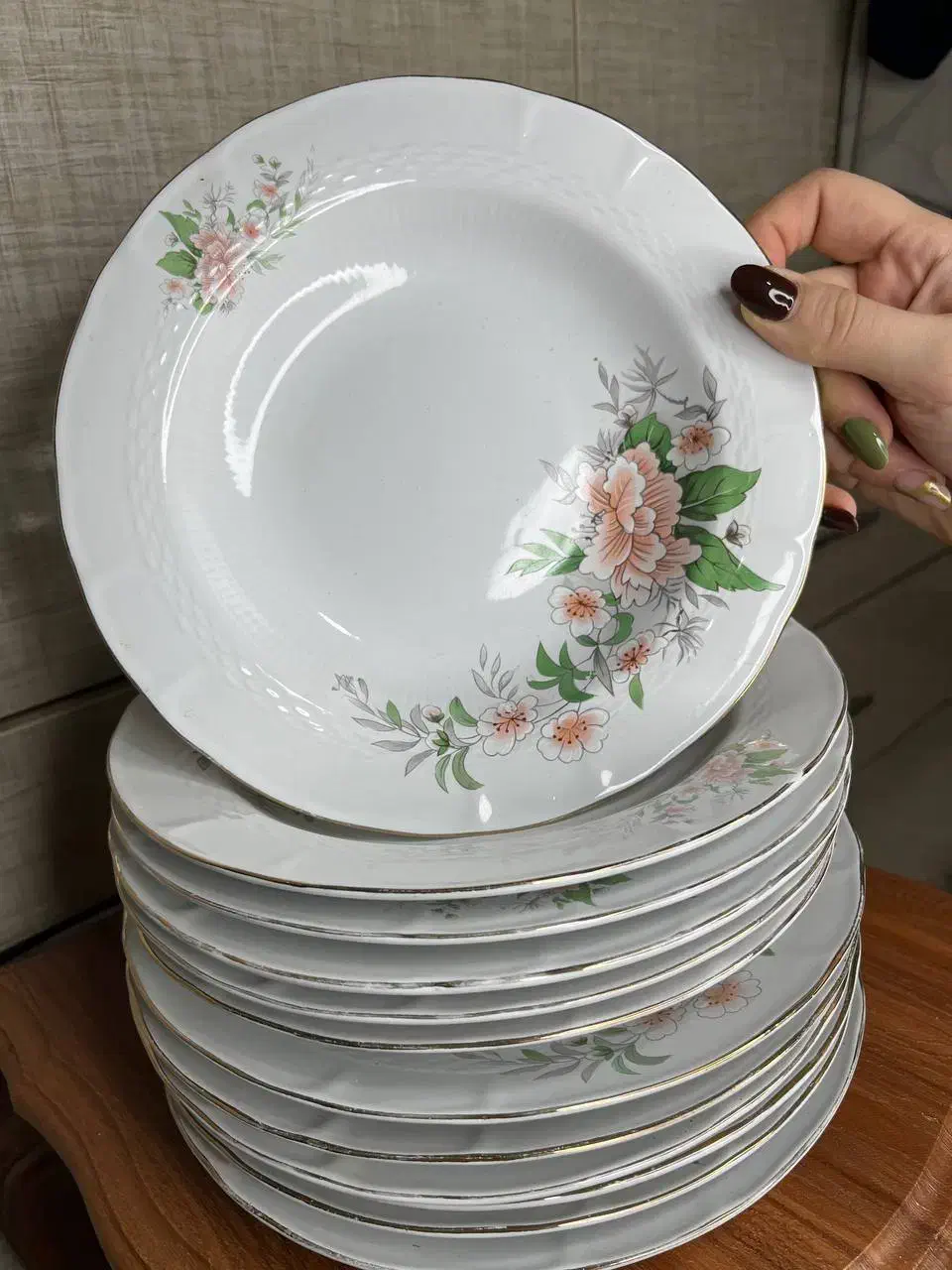 وسایل خانه|ظروف سرو و پذیرایی|رشت, پاستوریزه|دیوار