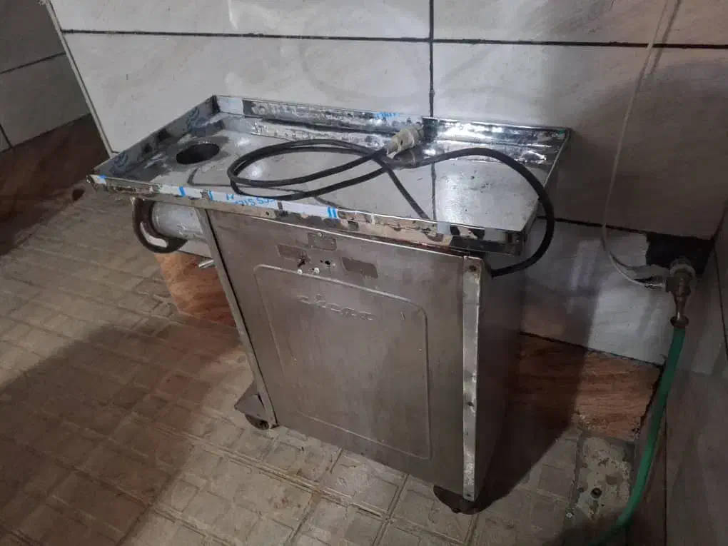 چرخ گوشی مارک (چگا 32 تک فاز )|کافیشاپ و رستوران|شهرکرد, |دیوار