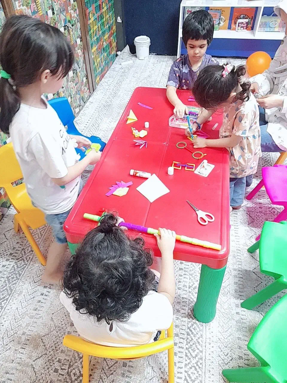 20 درصد تخفیف ثبتنام ماهیانه خانه کودک، مهد کودک|خدمات آموزشی|مشهد, کلاهدوز|دیوار