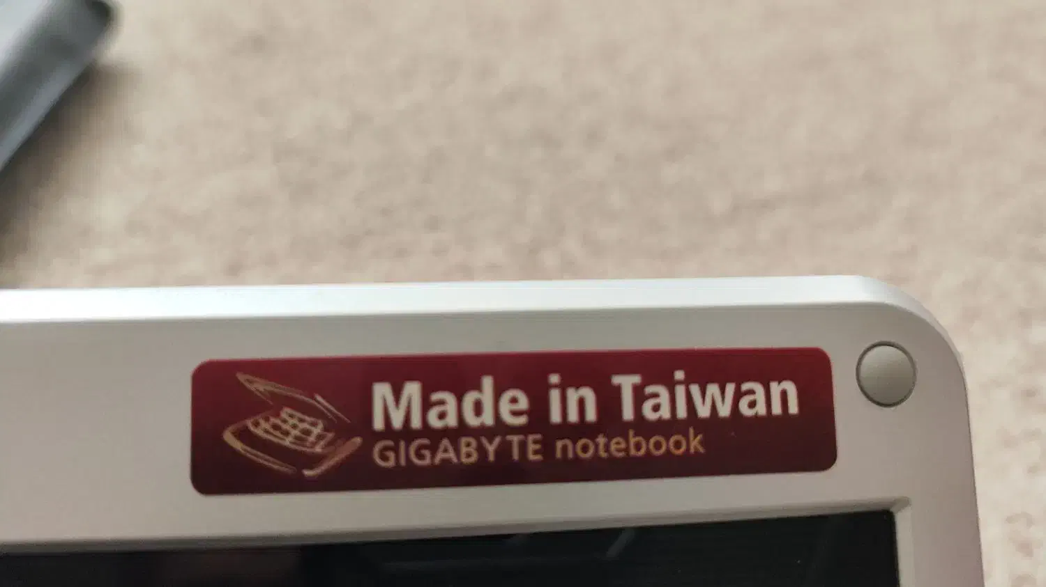 لپ تاپ دانشجویی گیگابایت در حد نو|رایانه همراه|بیرجند, |دیوار