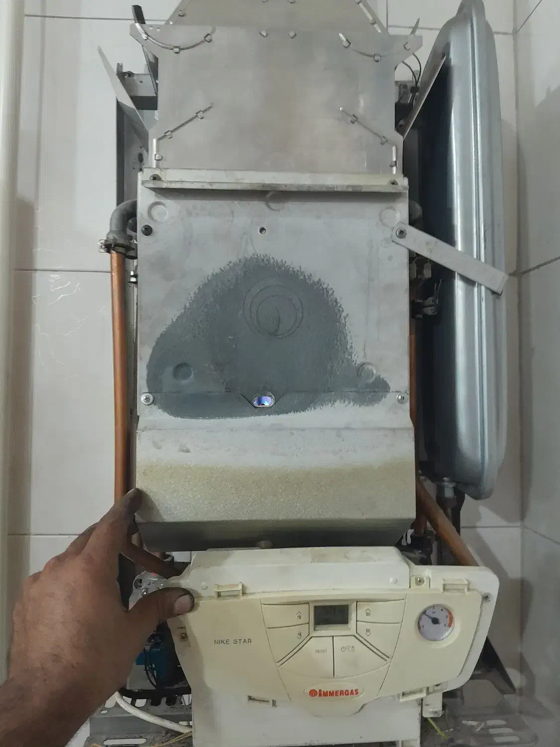 تعمیرات سرویس  لباسشویی ابگرمکن مخزنی  پکیج دیواری|خدمات پیشه و مهارت|نجف‌آباد, فاز ۱ شهرک آزادگان|دیوار