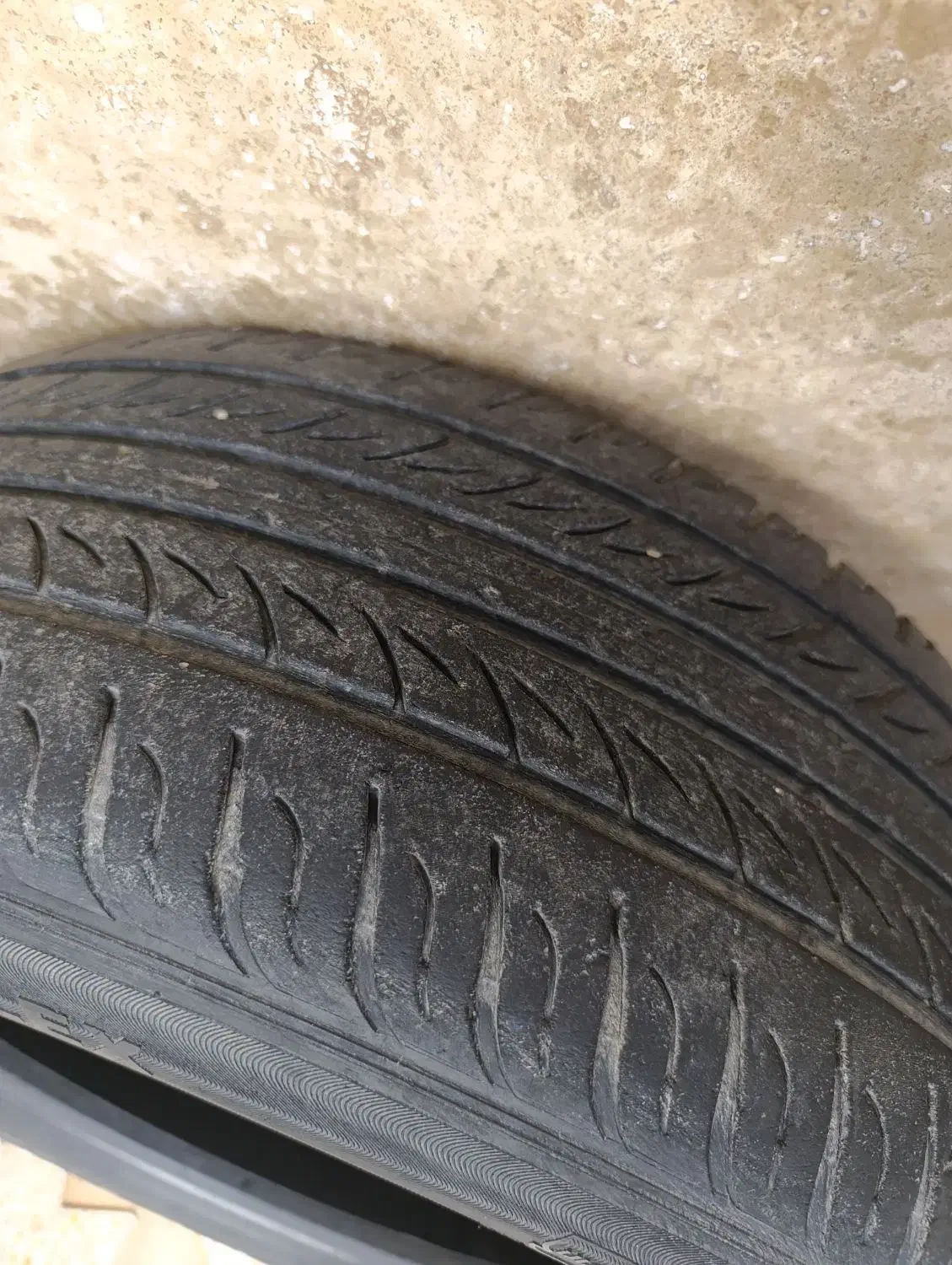 لاستیک ۲۰۵|قطعات یدکی و لوازم جانبی|ایوان, |دیوار