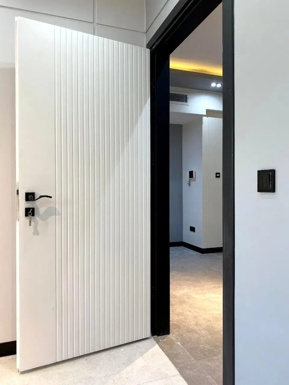 نصب درب اتاقی سرویس ودرب ضدسرقت نصاب|خدمات پیشه و مهارت|خرمآباد (تنکابن), |دیوار