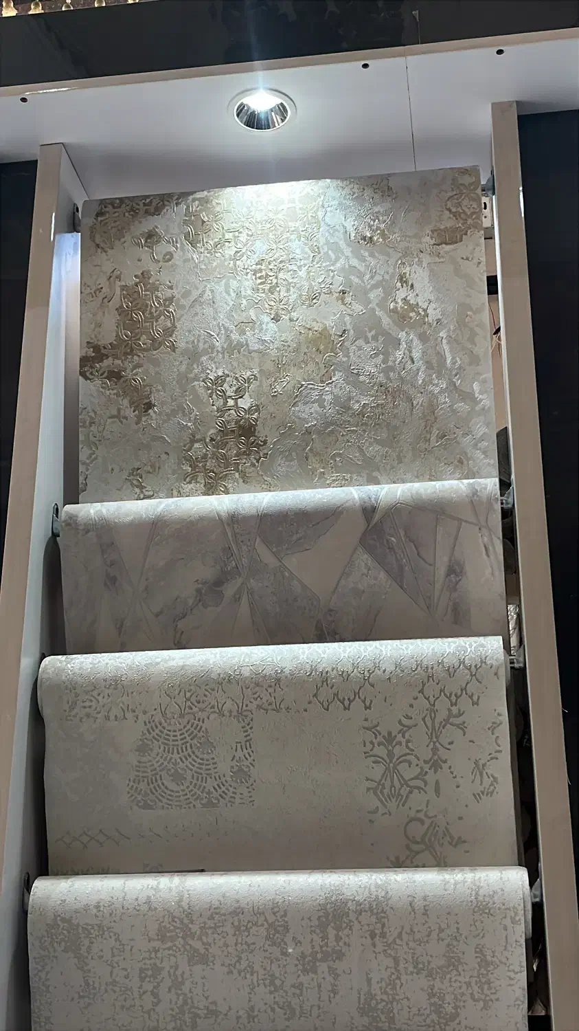 دکوراسیون داخلی ،فروش کاغذ دیواری ،نصب کاغذ دیواری|خدمات پیشه و مهارت|اردبیل, |دیوار