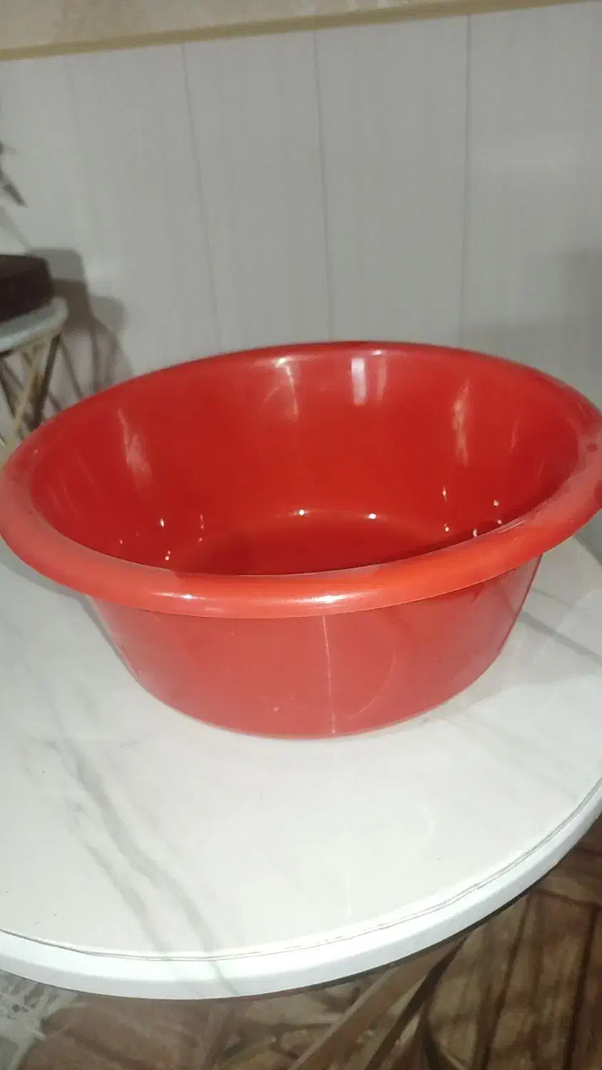 چند قلم پلاستیک همه نو|ظروف نگهدارنده، پلاستیکی، یک‌بارمصرف|تاکستان, |دیوار