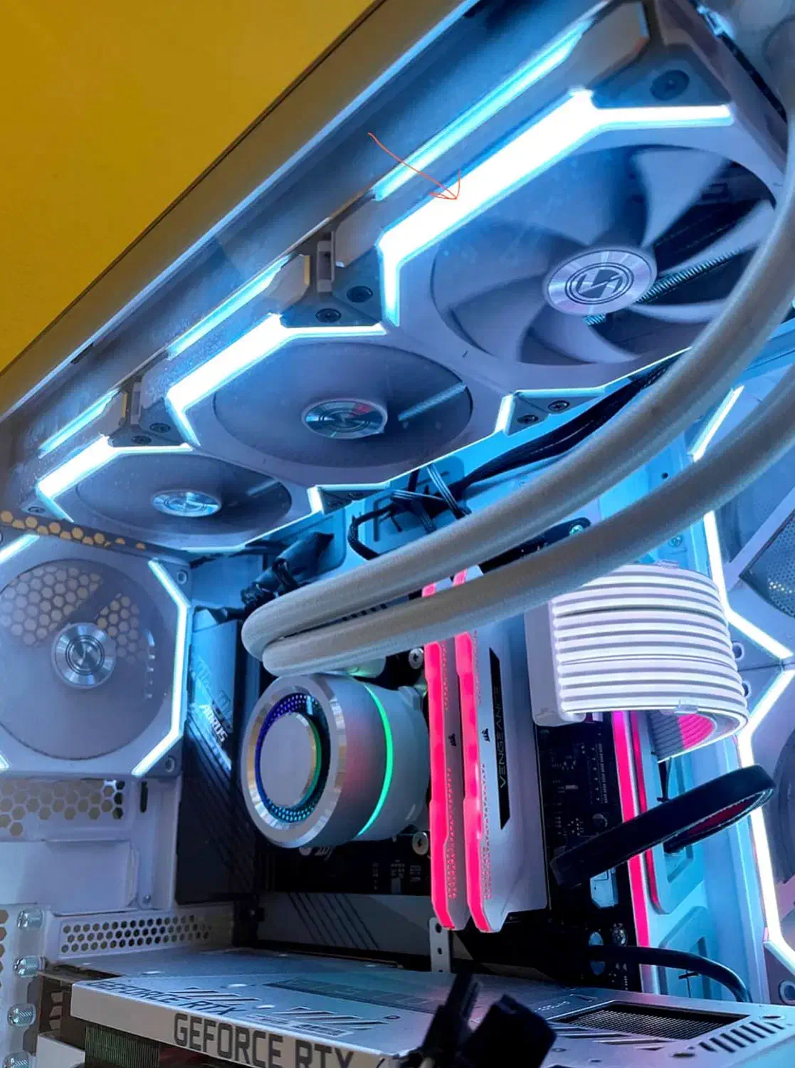 خنک کننده مایع پردازنده لیان لی Galahad AIO 360 SL|قطعات و لوازم جانبی رایانه|تهران, میدان ولیعصر|دیوار