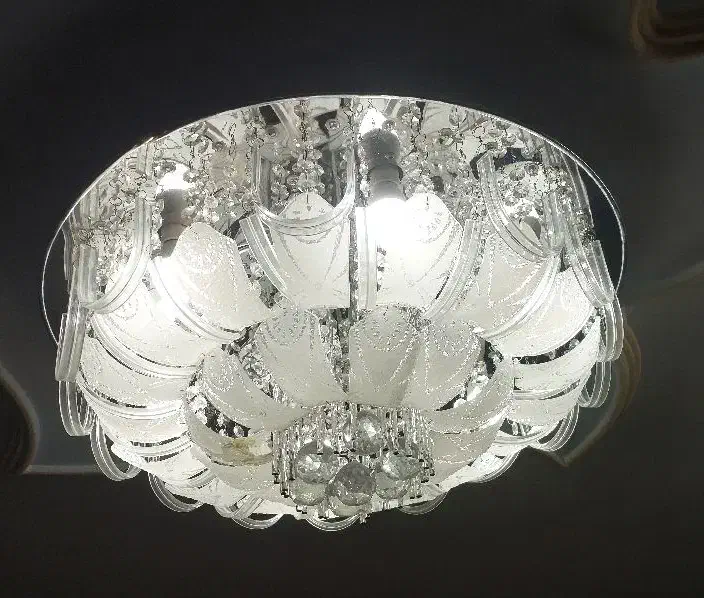 لوستر|لوستر و چراغ آویز|اسلام‌شهر, شهرک قائمیه|دیوار