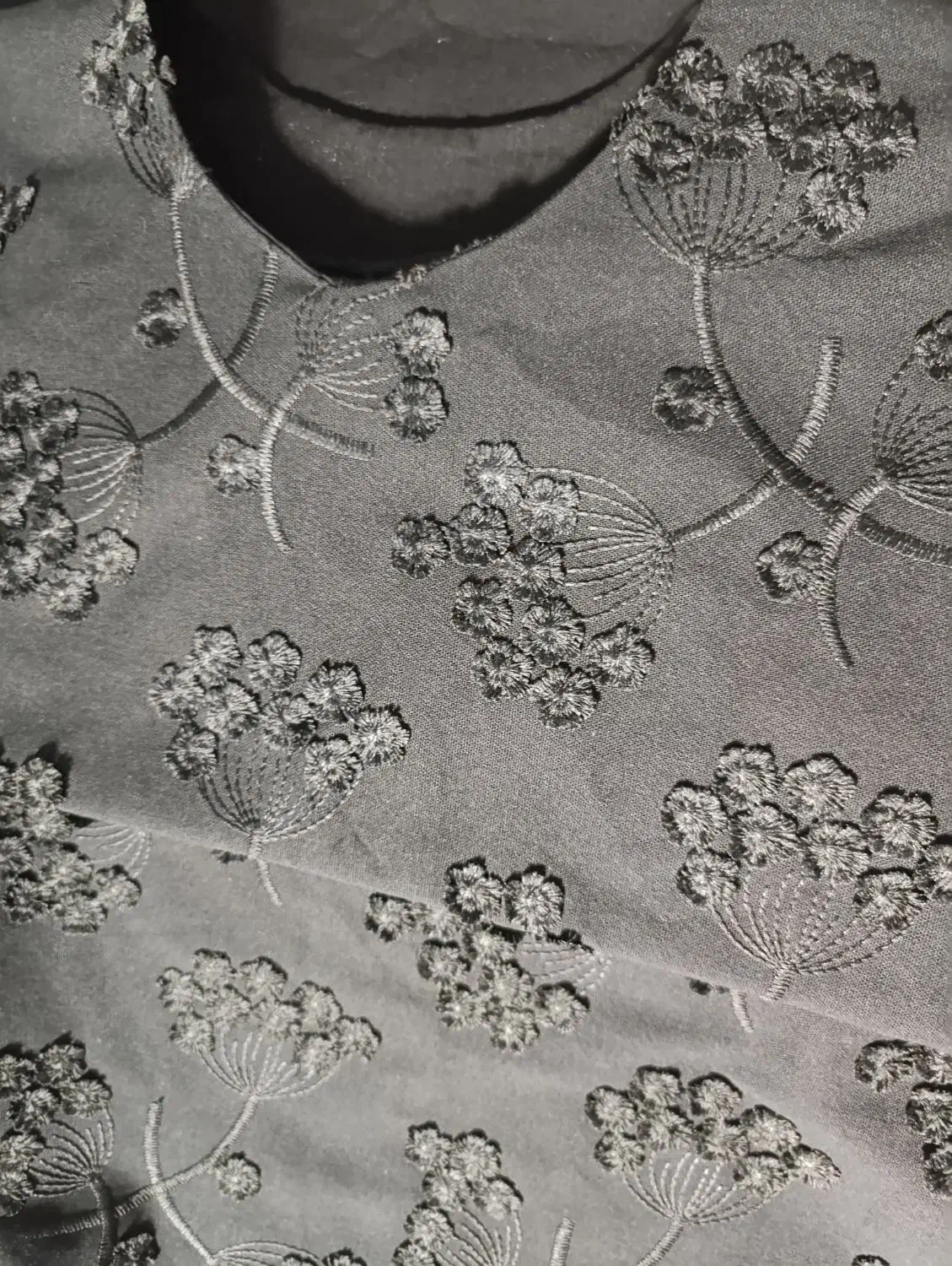 کفتان کتان|لباس|قم, حنیف نژاد|دیوار