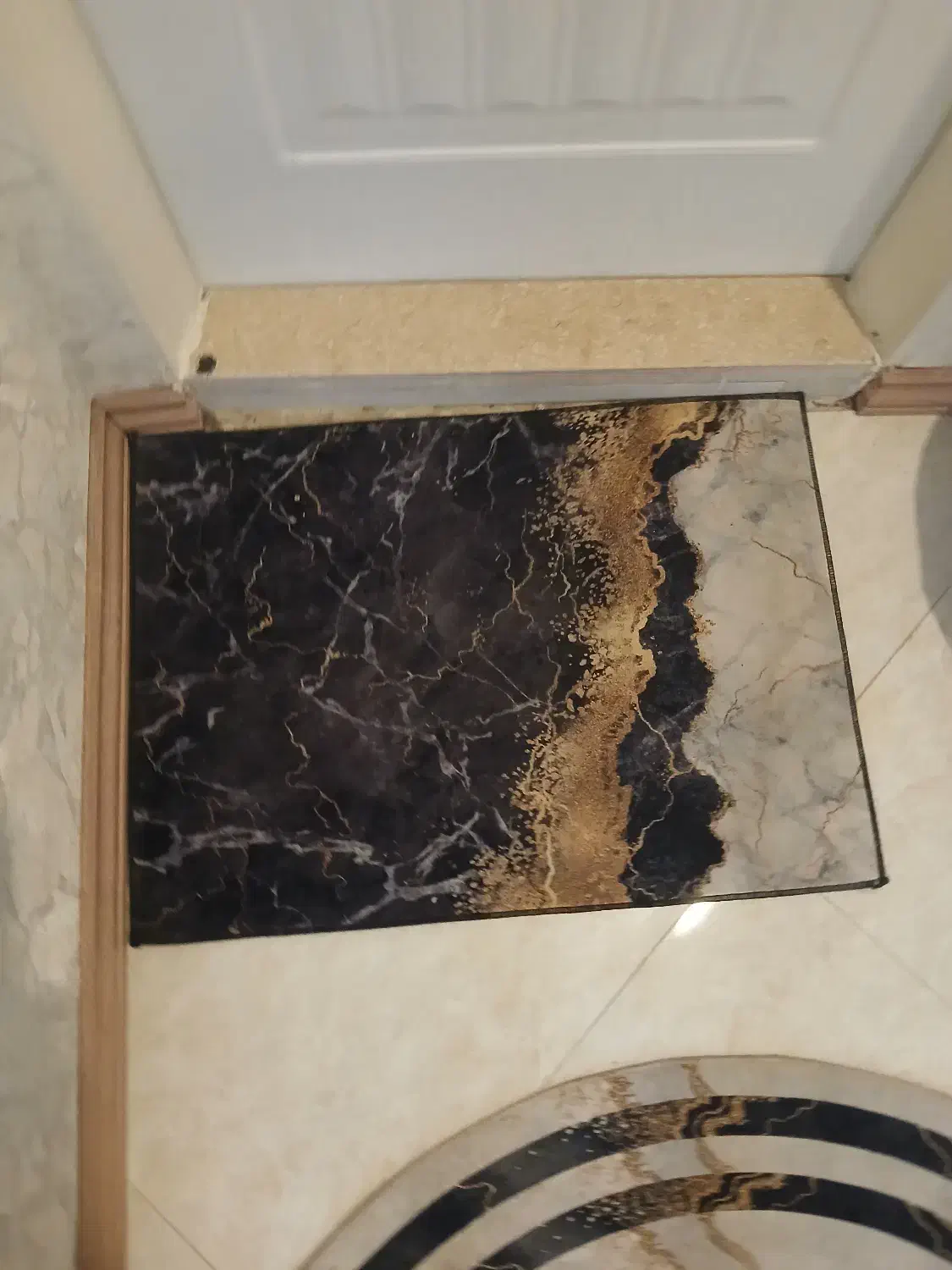 یک پادری گرد ودوتا پادری|پادری|مشهد, امیریه|دیوار