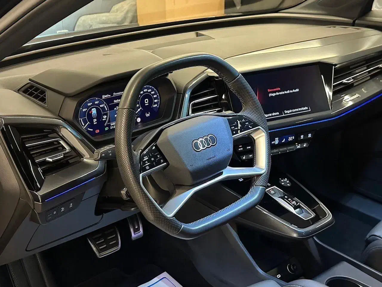 AUDI Q4 / Q4 e-tron / مدل 2025 قیمت قطعی|خودرو سواری و وانت|تهران, آسمان|دیوار