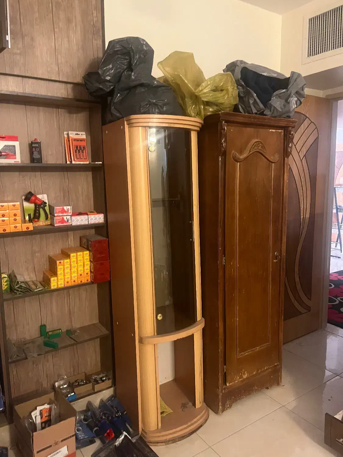 کمد|جاکفشی، کمد، دراور|برخوار, |دیوار