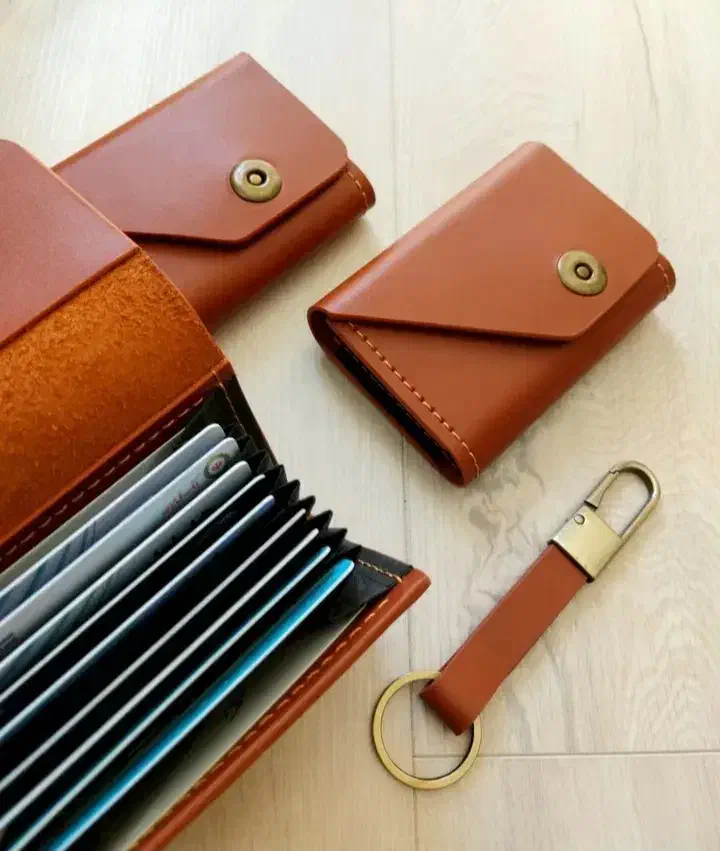 جاکارتی چرم طبیعی دستدوز|کیف، کفش، کمربند|بدره, |دیوار