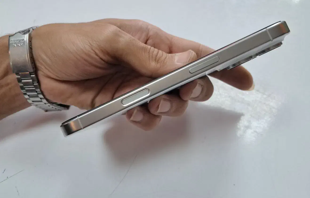 iPhone 16 pro|موبایل|اصفهان, پروین|دیوار