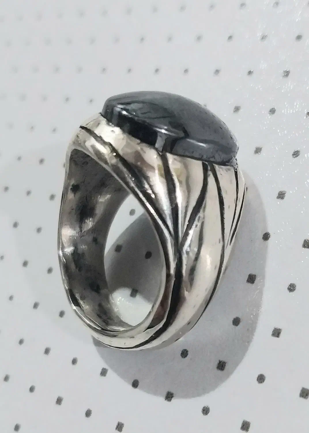 ساخت انواع انگشتر و دستبند نقره|جواهرات|بندر انزلی, میان پشته|دیوار